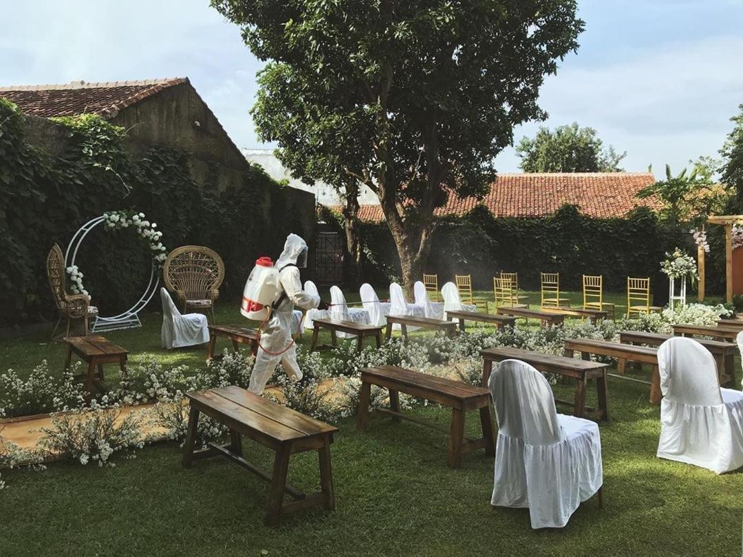 Metland Hotel Cirebon Esterno foto