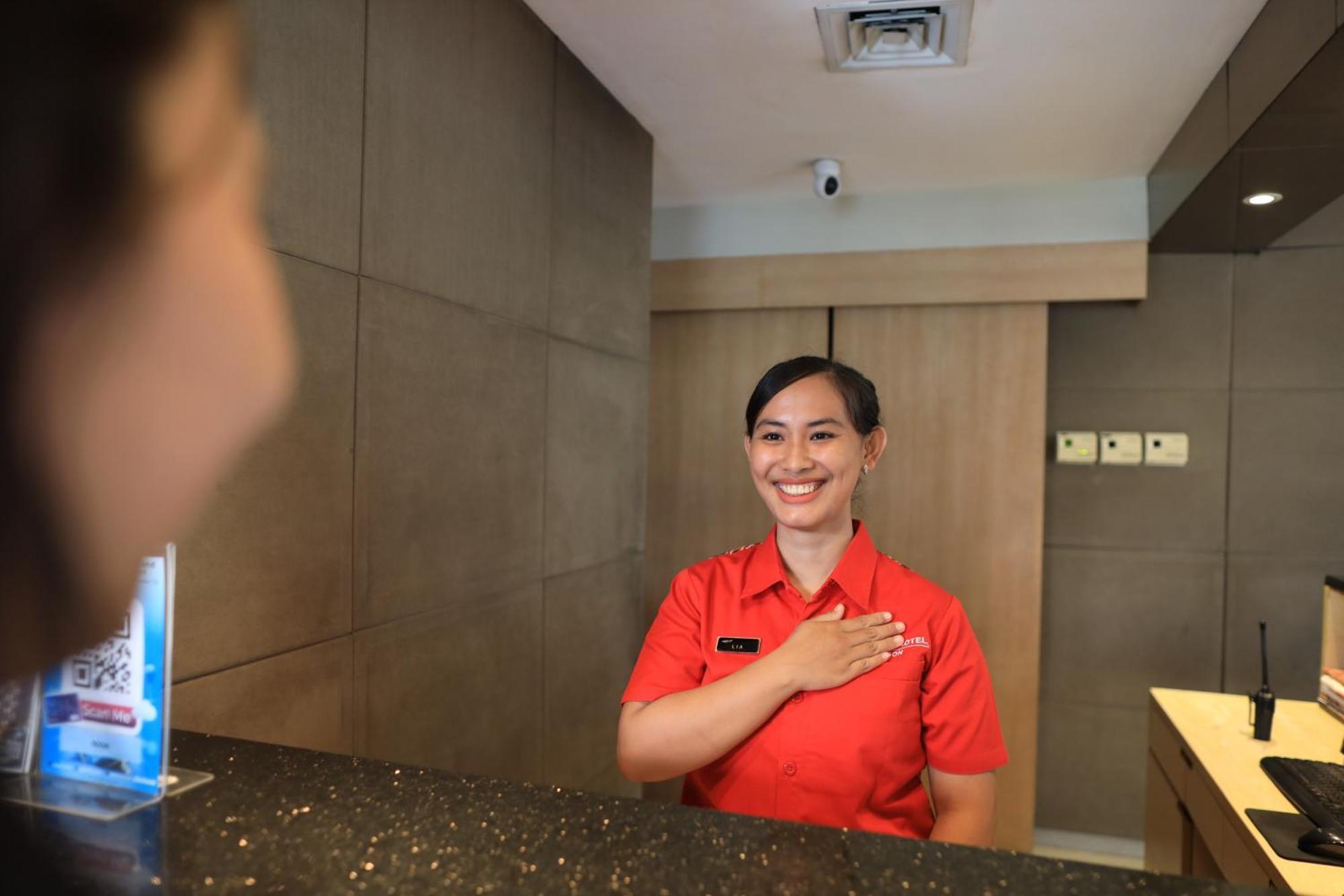 Metland Hotel Cirebon Esterno foto